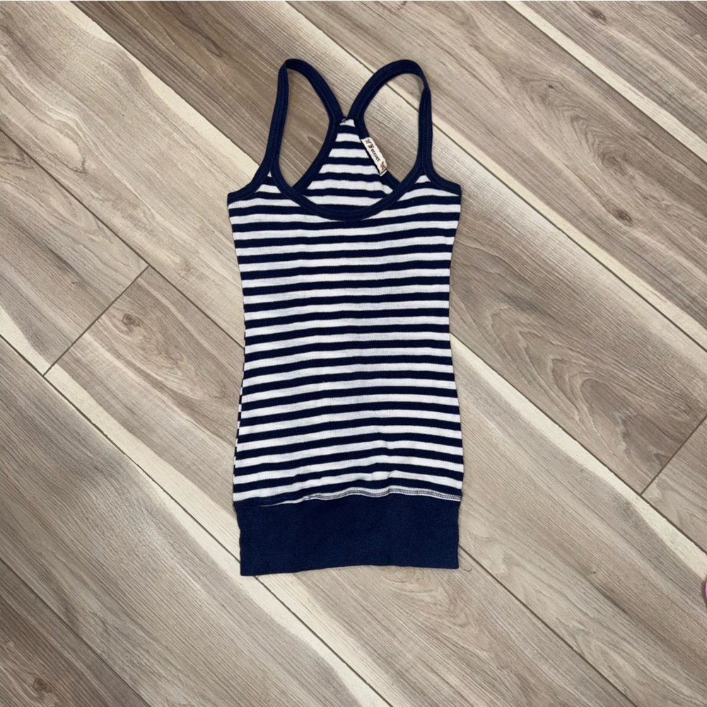 Forever 21 Navy and White Striped Tank Top vintage y2k 2000s racerback
